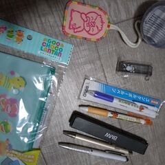 チップとデール　ドナルド　ニューハッタン　ラッシュガード　水着　おかあさんといっしょ　その他　まとめ売りの画像