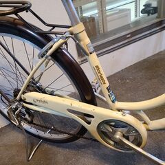 J1689【リユースのサカイ柏店】maruishi　丸石サイクル　シティサイクル　wallaby　6段変速　オートライト　クリーム★店頭にて試乗可★ 簡易クリーニング済　　 中古自転車 　流山市  松戸市 我孫子市 鎌ヶ谷市 船橋市 守谷市 取手市　の画像