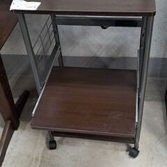 【リサイクルショップどりーむ天保山店】No.4599　キッチン収納　レンジラック　写真参照🎵　キャスター付きで便利🎵の画像