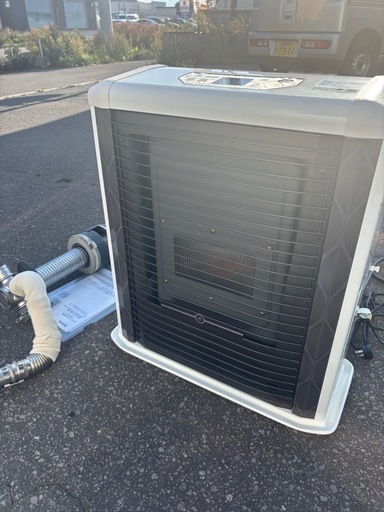 美品 SUNPOT サンポット ゼータスイング FFR-G5640SX T 2020年製 木造15畳/コンクリート23畳 密閉式石油ストーブ