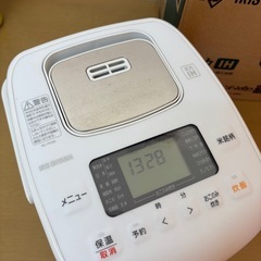 アイリスオーヤマ　圧力IH ジャー炊飯器　0.5〜3合
の画像