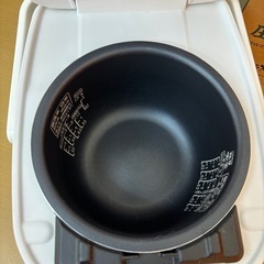 アイリスオーヤマ　圧力IH ジャー炊飯器　0.5〜3合
の画像