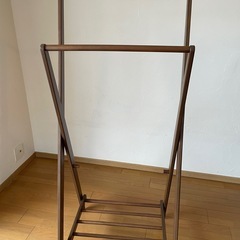 折りたたみ　木製ハンガーラックの画像