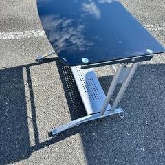 
テーブル、昇降可能、ガラスパネル、アルミニウム合金材料の画像