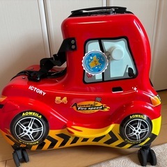 キッズトラベル　子供が乗れるキャリーケース　　レーシングカー　の画像