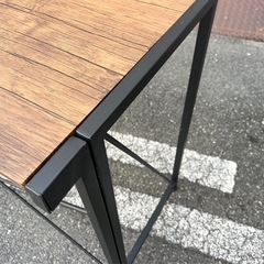 木目調 テーブルの画像