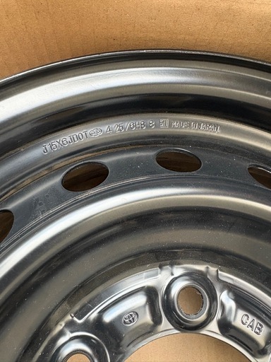 全新未使用ハイエース鉄ホイル