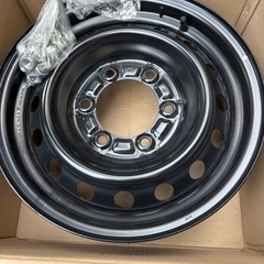 全新未使用ハイエース鉄ホイルの画像