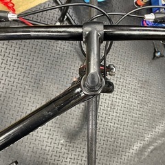 リユース品　クロスバイク　700×28c  450mm 　ブラックの画像
