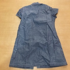 女児110サイズ・シャツワンピース(デニム風)の画像