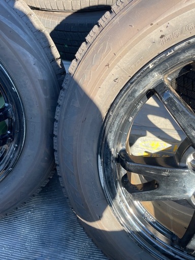 185/65R15アルミホイールスタッドレスタイヤプリウス