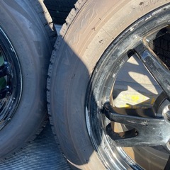 185/65R15アルミホイールスタッドレスタイヤプリウスの画像