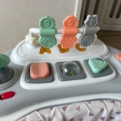 ベビー歩行器　しろ白の画像