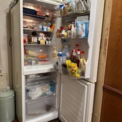 冷蔵庫　ファミリーサイズの画像
