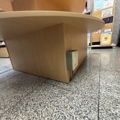 
アイランド3段テーブルの画像