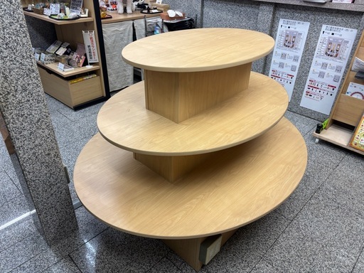 アイランド3段テーブル