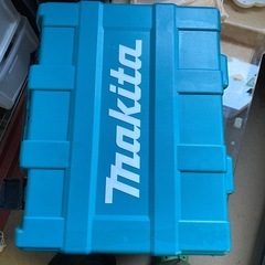 ほぼ新品！Makita の圧着機の画像