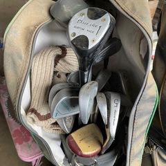 ゴルフバックなどの画像