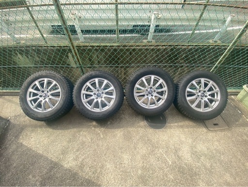 最終値下げ‼️スタッドレスタイヤ　225/65R17
