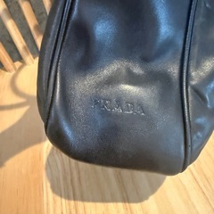 PRADA レザー　トートバッグの画像