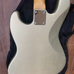【★店舗引き取り限定】 Brian by Bacchsus エレキベース ジャズベース 4弦ベースの画像