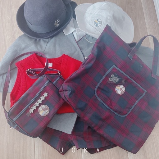 聖徳大学付属幼稚園制服