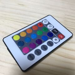 【3個まとめて】RGB マルチカラーLED電球 AC100V E26 の画像