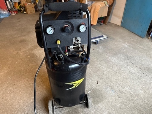 メーカー不明◆エアーコンプレッサー◆中古◆引き取り限定