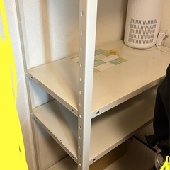 スチールラックの画像