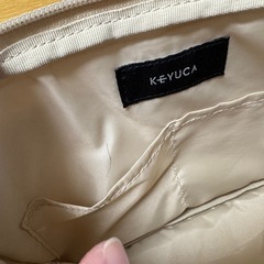 KEYUCAの小さめのショルダーバッグの画像
