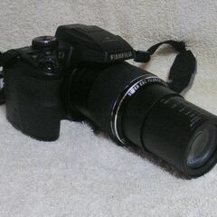 広角24mmから超望遠960mmの光学式40倍ズームレンズと 1620万画素CMOSセンサーを搭載 ロングズームデジタルカメラ 「FinePix S8200」の画像