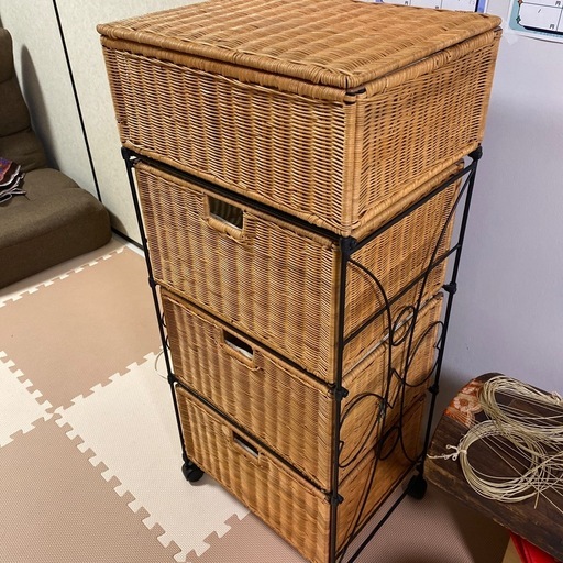 ラタンチェスト　　4段