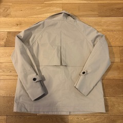 GU ショートトレンチコートの画像