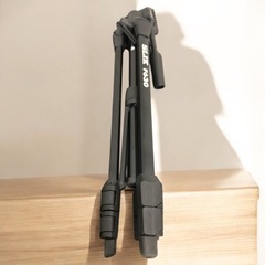 SLIK F630 カメラ ビデオカメラ 
三脚 キャリングバッグ付き(破れあり）10Dの画像