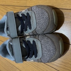 アシックス 16cmスニーカーの画像