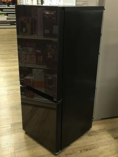 冷蔵庫【配達無料お届け設置出来ます?都内近郊?】✨Hisense製154ℓラグジュアリー感が有り✨センス抜群です✨除菌クリーニング済✨