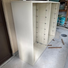 スチール製下駄箱の画像