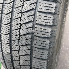 BLIZZAK VRX2 215/65R16 スタッドレスたタイヤホイールセットの画像