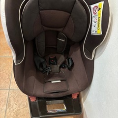 combi チャイルドシート コンビの画像