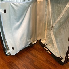 【無料・難アリ】スーツケース 鍵なし汚れありの画像