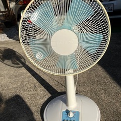 扇風機2台の画像