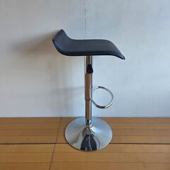 カウンターチェア 1脚 バーチェア ハイチェア 昇降式 ブラック カフェチェア ダイニングチェア キッチンチェア カウンタースツール 椅子 の画像