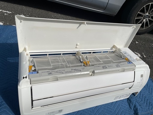 ダイキンエアコン6畳用（お掃除機能付き）中古