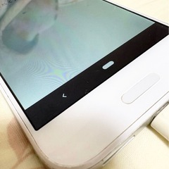 SHARP Android One X1 ホワイトの画像