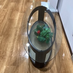 楕円ガラスセンターテーブル【町田市再生家具】252125の画像