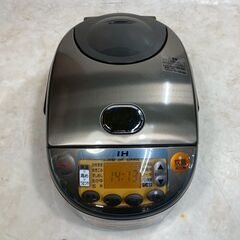 A8114【お買い得商品‼】ZOUJIRUSHI 象印 炊飯器 炊飯器 炊飯ジャー IH式　5.5合炊き 極め炊き 丸洗い可能 パンコース 無洗米 省エネ デジタル 保温機能　NP-VN10 の画像