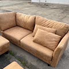 美品【ファブリックレザーソファ】 ベージュ　フェイクレザー　インテリア　茶色　ブラウン　三人掛け　3人掛け　3p 3P 2人掛け　二人掛け　2p 2P オットマン　一軒家　大型家具　の画像