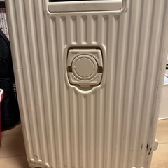 キャリーケースの画像