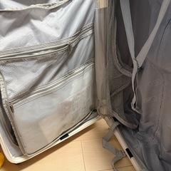 キャリーケースの画像