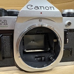 Canon フィルム一眼レフカメラAE-1 PROGRAM FD レンズ50mm F1.8 レンズセット　の画像